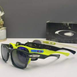 Picture of Oakley Sunglasses _SKUfw66124221fw